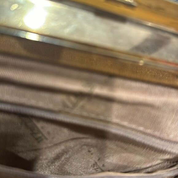 WHITNEY AND BAKER IVORY PURSE - Picture 8 of 15